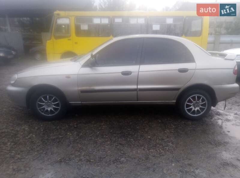 Седан Daewoo Sens 2004 в Ивано-Франковске