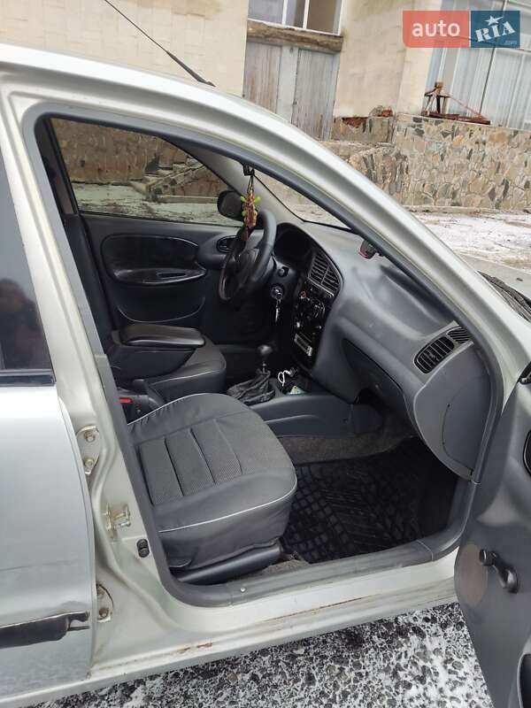 Седан Daewoo Sens 2005 в Сахновщині