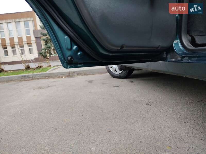 Седан Daewoo Sens 2004 в Одесі