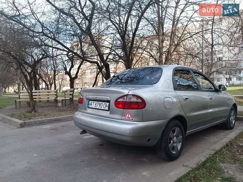 Седан Daewoo Sens 2004 в Тлумаче