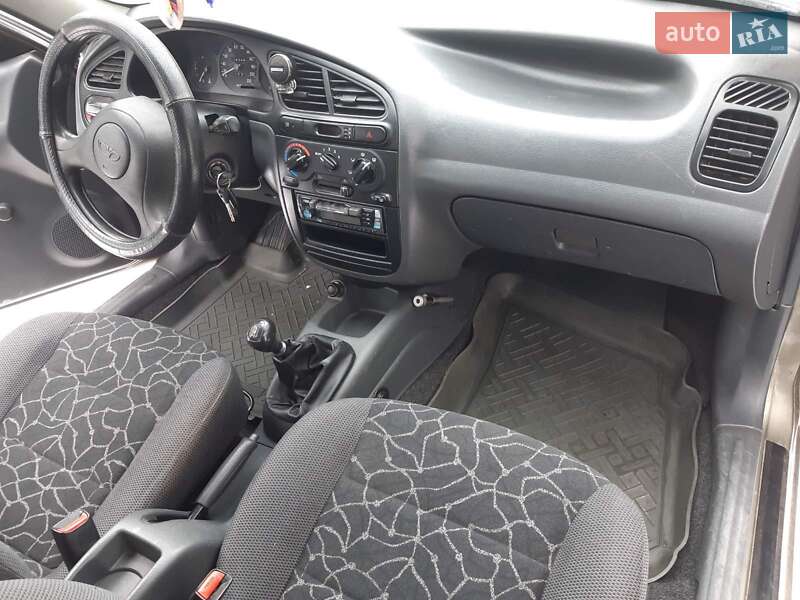 Седан Daewoo Sens 2003 в Каменке-Бугской
