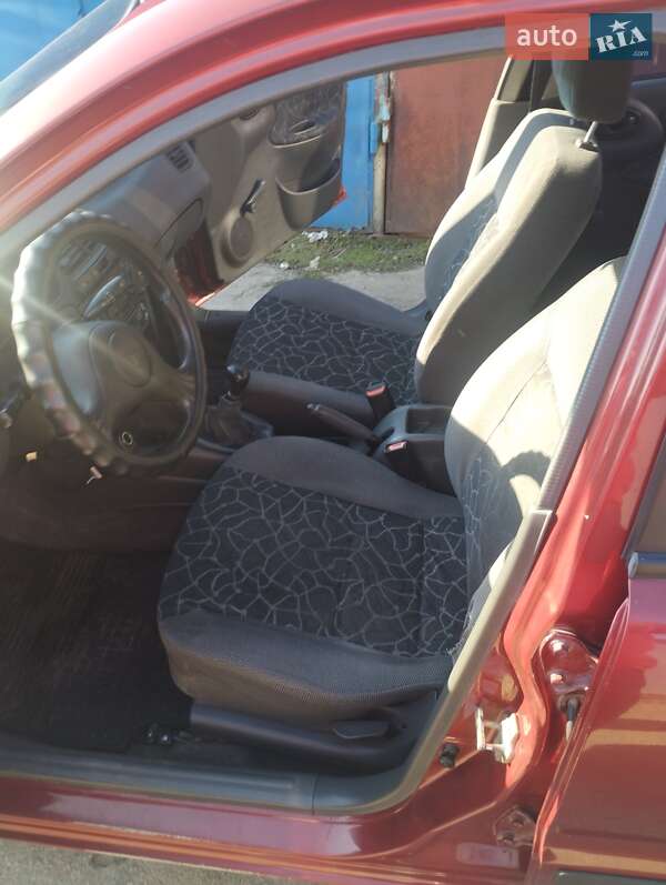 Седан Daewoo Sens 2003 в Тернополі