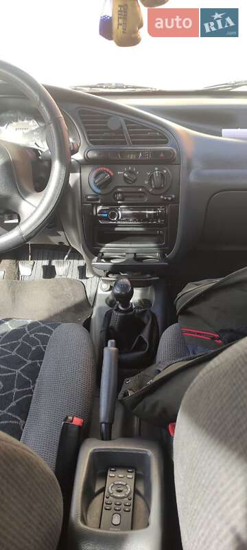 Седан Daewoo Sens 2003 в Вишневом