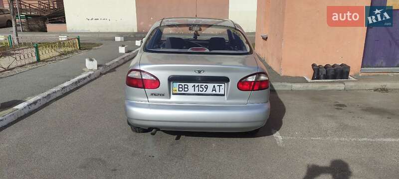 Седан Daewoo Sens 2003 в Вишневом