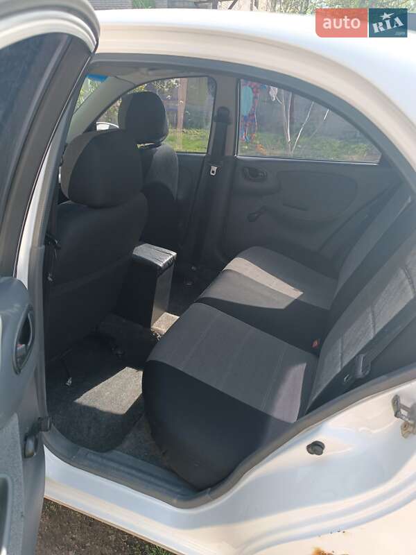 Седан Daewoo Sens 2006 в Днепре