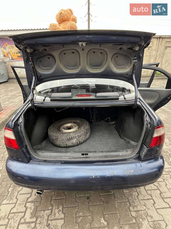 Седан Daewoo Sens 2005 в Вишневом