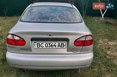 Седан Daewoo Sens 2004 в Львове