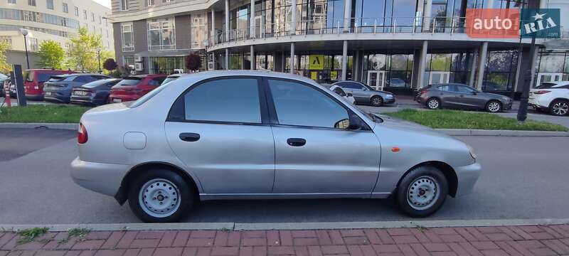 Седан Daewoo Sens 2002 в Киеве