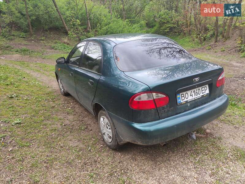 Седан Daewoo Sens 2003 в Кременце
