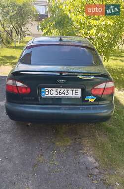 Седан Daewoo Sens 2004 в Дубні