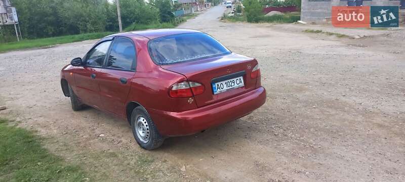 Седан Daewoo Sens 2004 в Виноградові