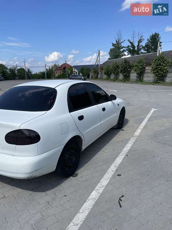 Седан Daewoo Sens 2004 в Яворове