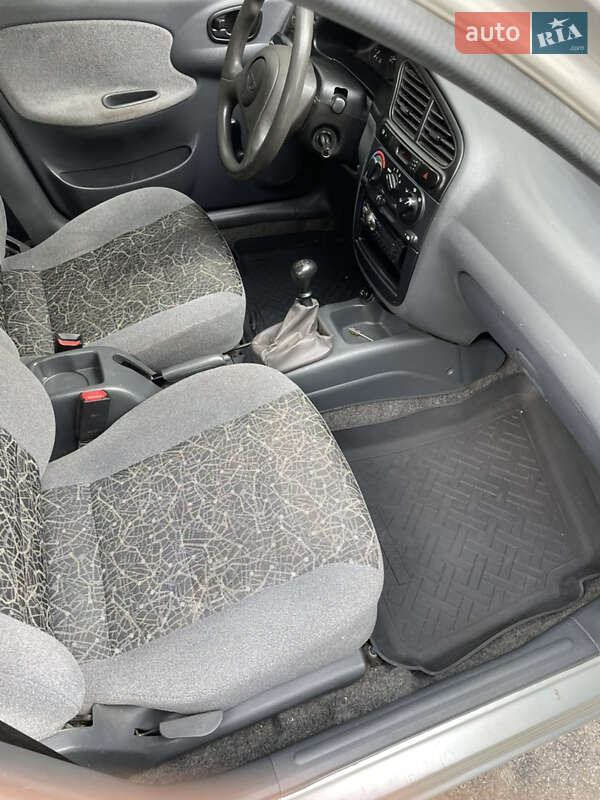 Седан Daewoo Sens 2006 в Жовтих Водах
