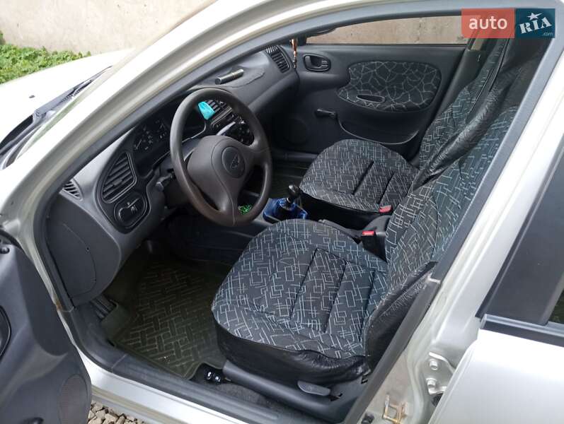 Седан Daewoo Sens 2004 в Ивано-Франковске