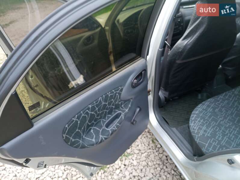 Седан Daewoo Sens 2004 в Івано-Франківську