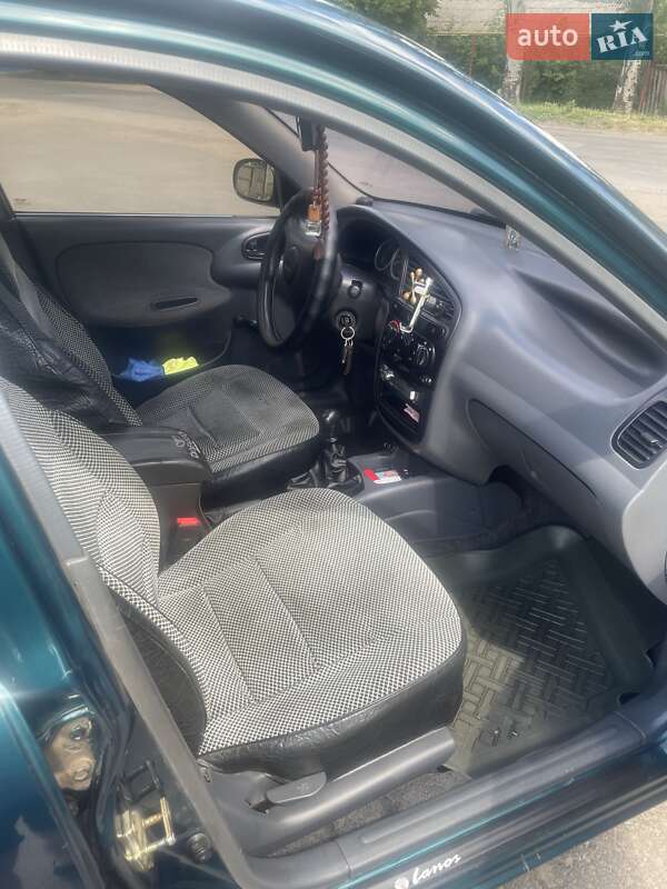 Седан Daewoo Sens 2004 в Днепре