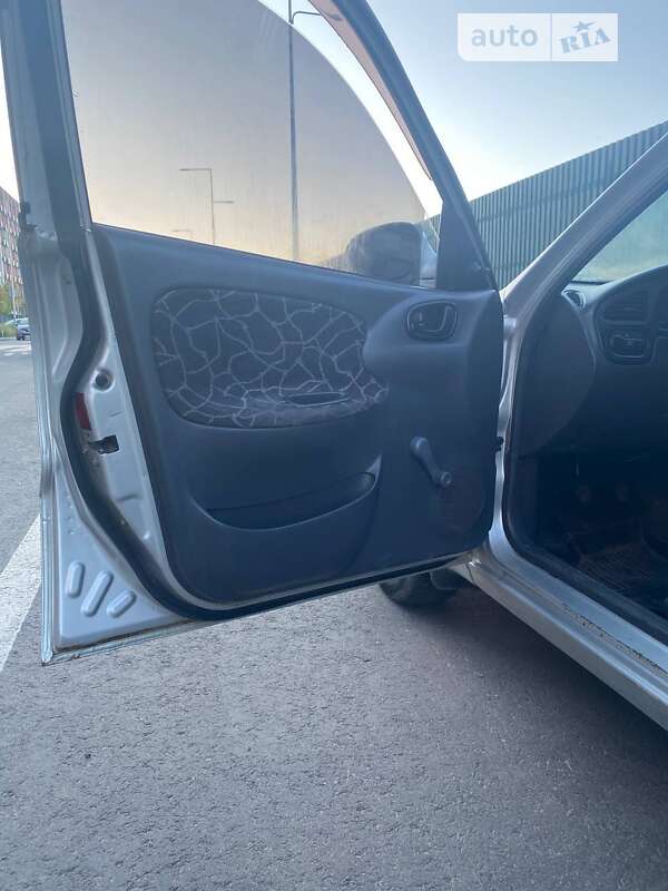 Седан Daewoo Sens 2003 в Києві