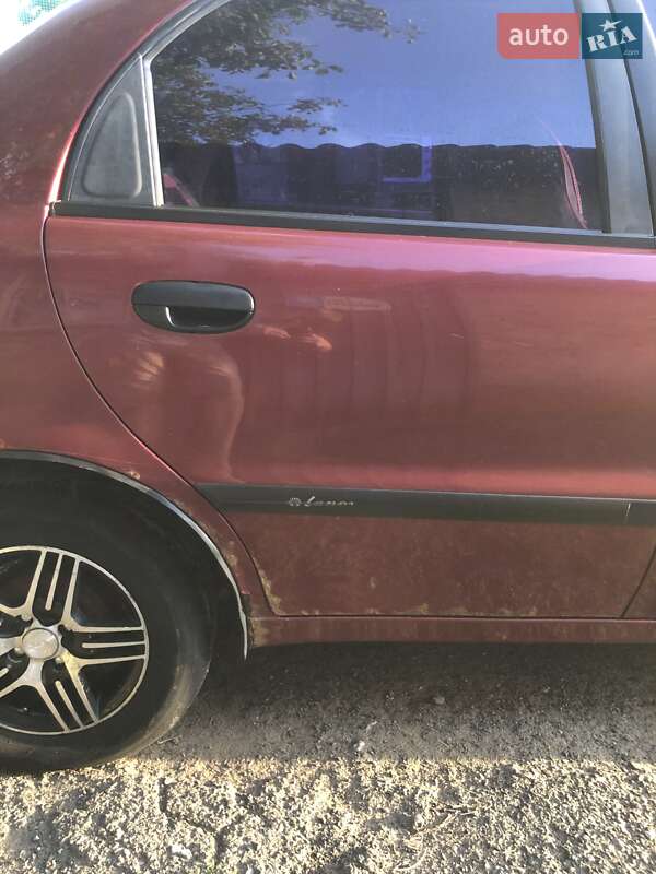 Седан Daewoo Sens 2005 в Диканьці