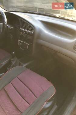 Седан Daewoo Sens 2005 в Диканьці