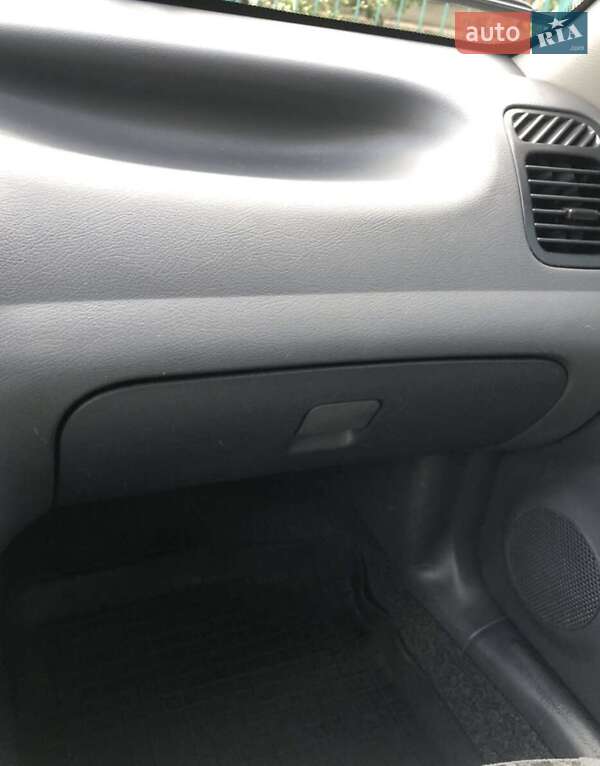 Седан Daewoo Sens 2003 в Запорожье