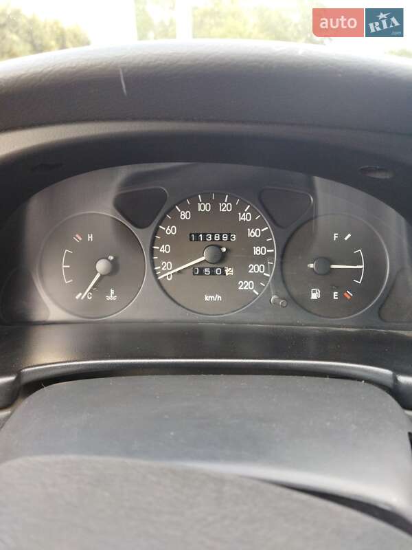 Седан Daewoo Sens 2004 в Запоріжжі