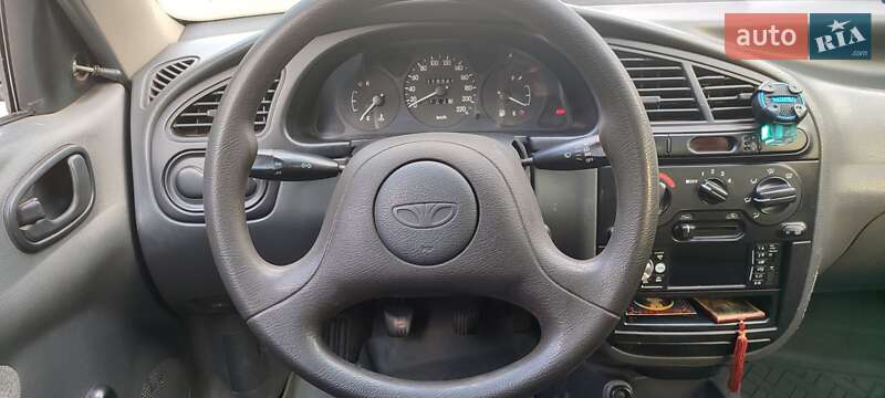 Седан Daewoo Sens 2004 в Кременчуці