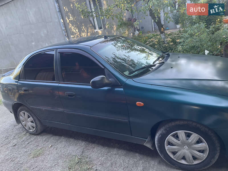 Седан Daewoo Sens 2004 в Кам'янець-Подільському