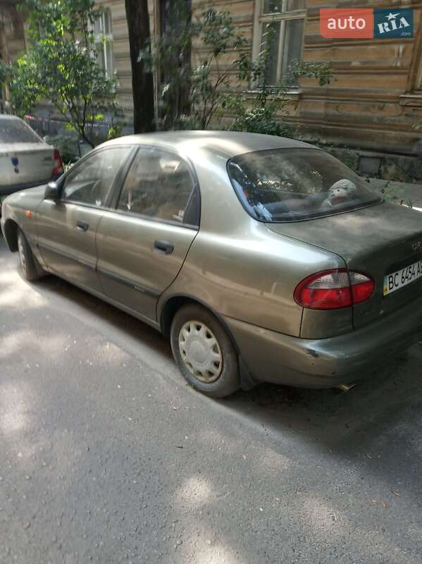 Седан Daewoo Sens 2004 в Львове