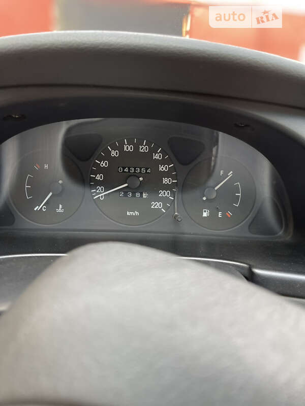 Седан Daewoo Sens 2005 в Умани