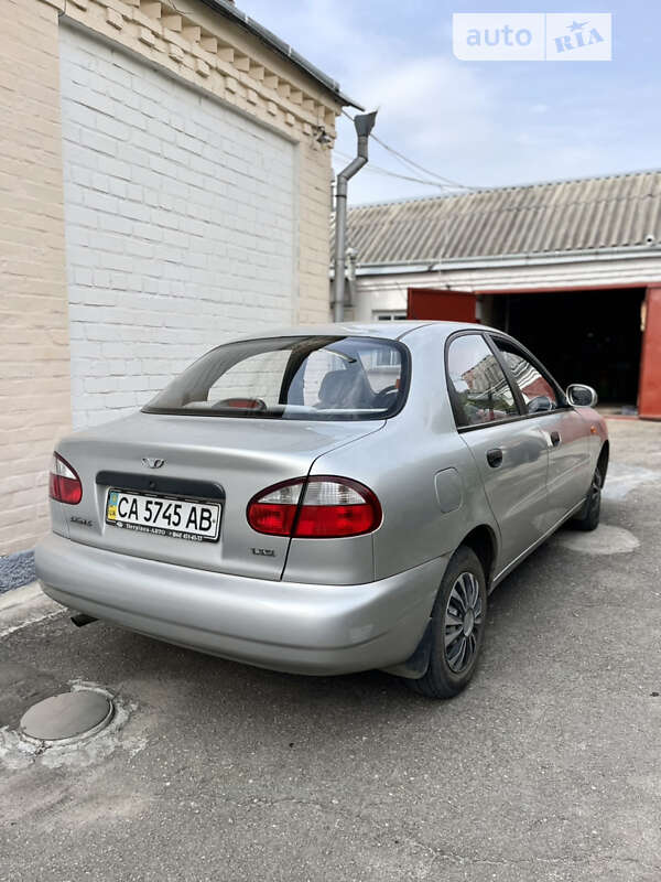 Седан Daewoo Sens 2005 в Умани