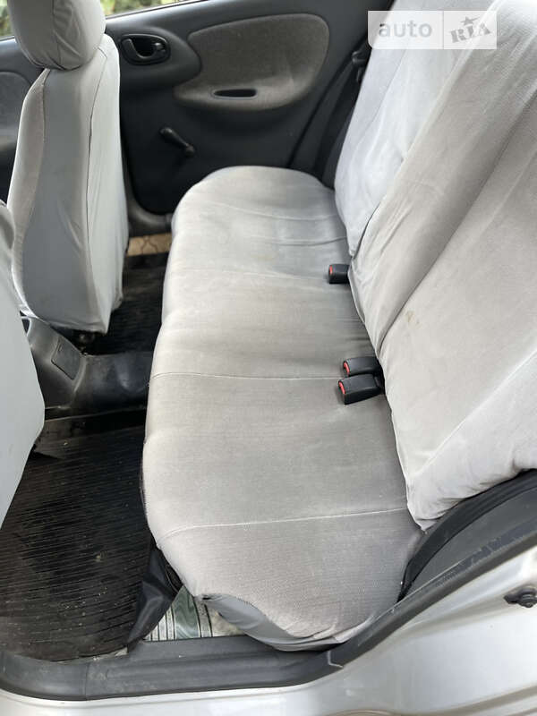 Седан Daewoo Sens 2005 в Умани