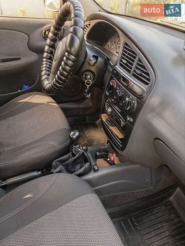 Седан Daewoo Sens 2004 в Одессе