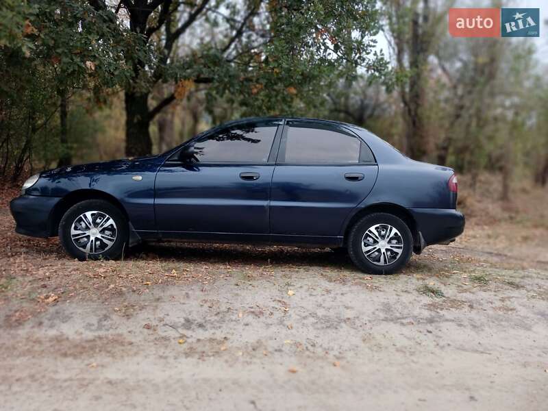 Седан Daewoo Sens 2006 в Краснограді
