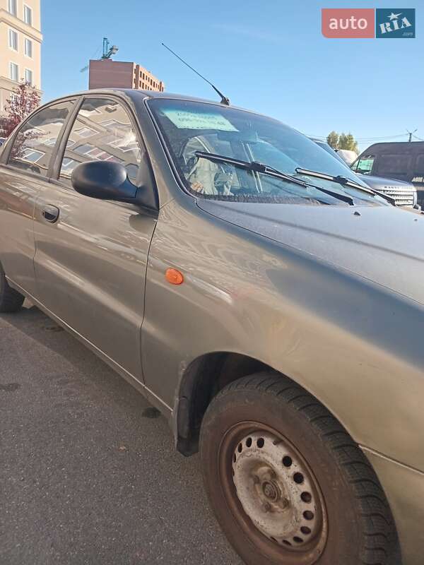 Седан Daewoo Sens 2005 в Буче