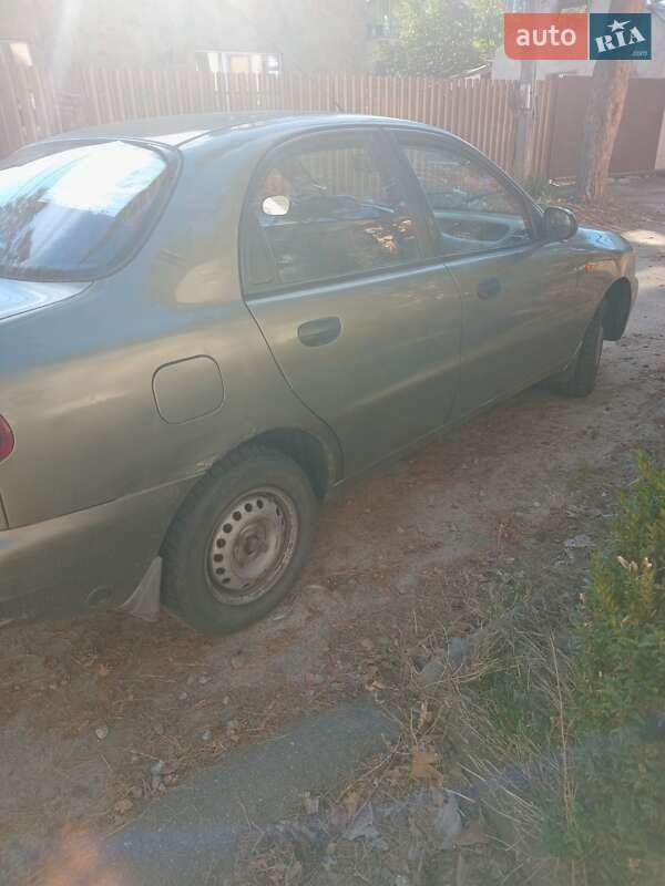 Седан Daewoo Sens 2005 в Буче