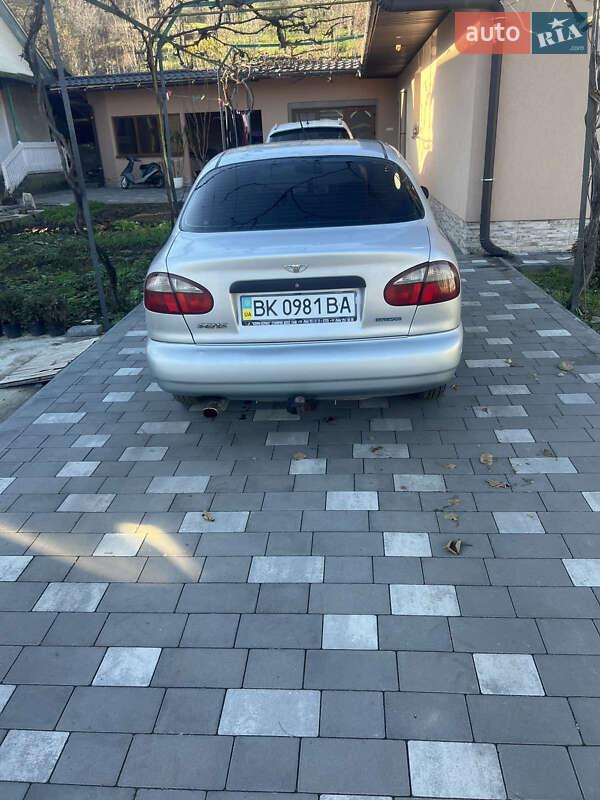 Седан Daewoo Sens 2003 в Тячеві