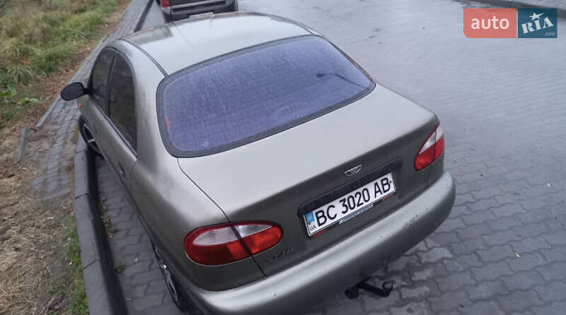 Седан Daewoo Sens 2004 в Львові