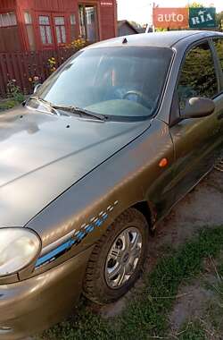 Седан Daewoo Sens 2004 в Дубровице