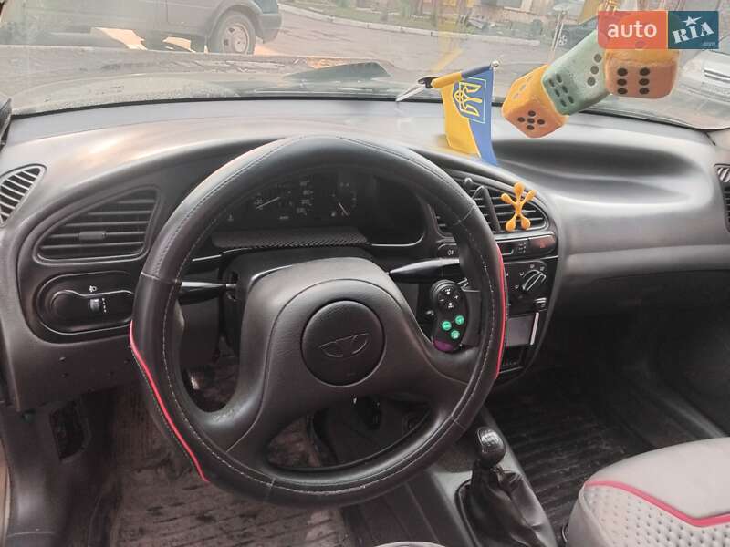 Седан Daewoo Sens 2006 в Волочиске