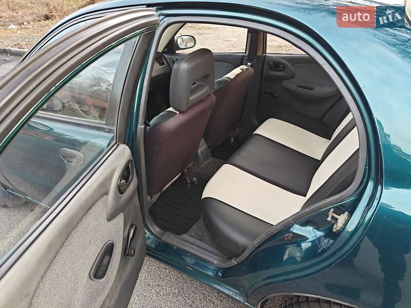 Седан Daewoo Sens 2005 в Дніпрі