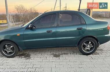 Седан Daewoo Sens 2005 в Жовкві