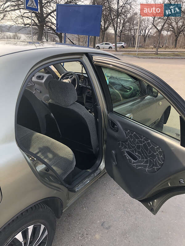 Седан Daewoo Sens 2004 в Кропивницькому