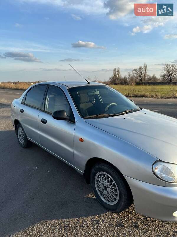 Седан Daewoo Sens 2003 в Новомосковске фото 4 Седан Daewoo Sens 2003 в Новомосковске