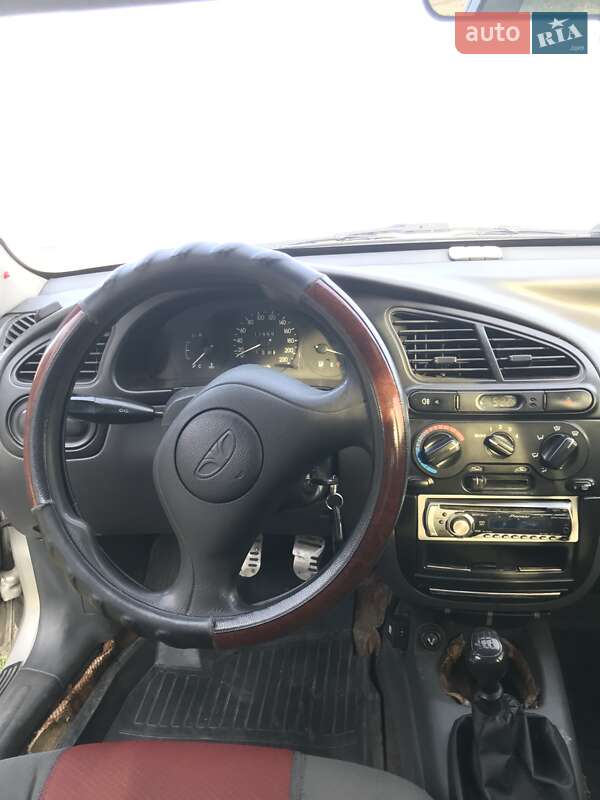 Седан Daewoo Sens 2004 в Житомирі