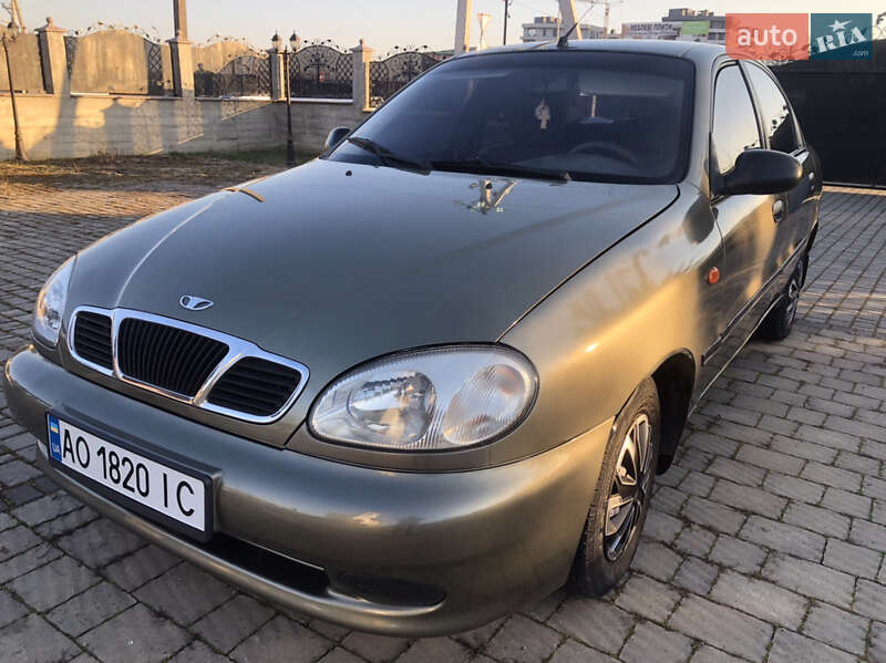 Седан Daewoo Sens 2004 в Хусте