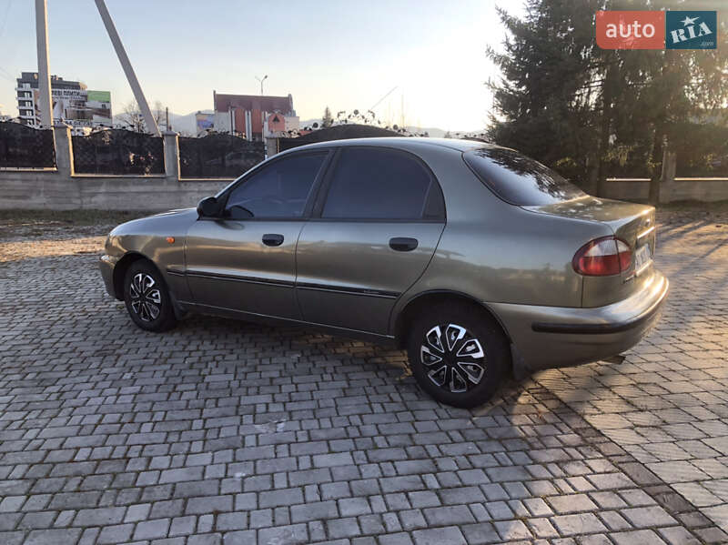Седан Daewoo Sens 2004 в Хусте