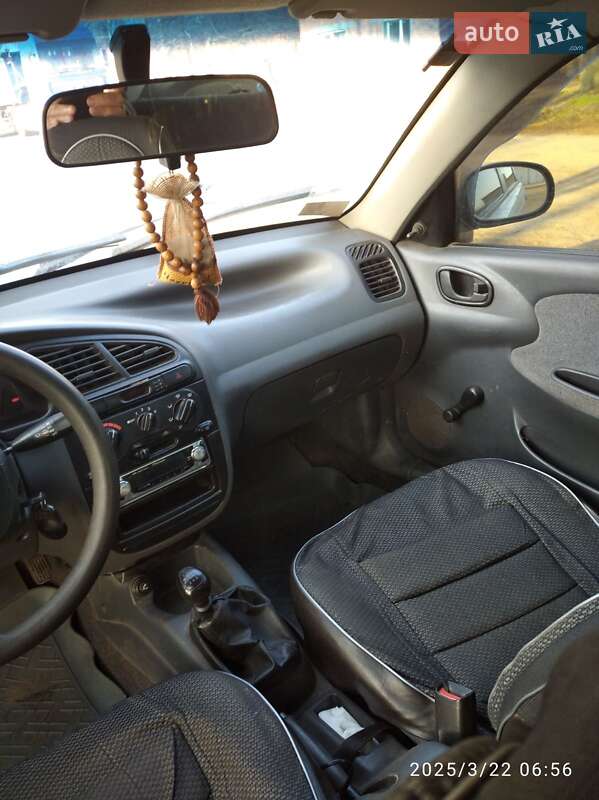 Седан Daewoo Sens 2004 в Глобине