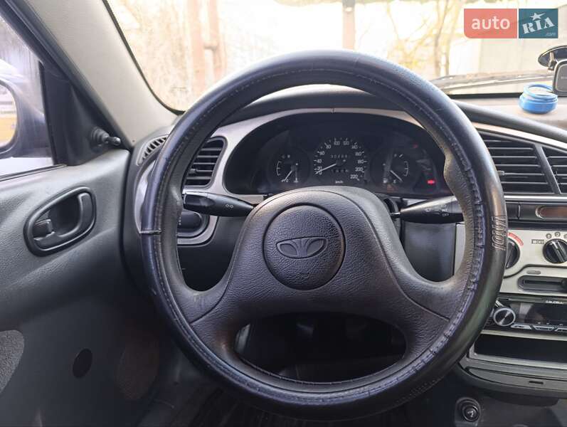 Седан Daewoo Sens 2005 в Днепре