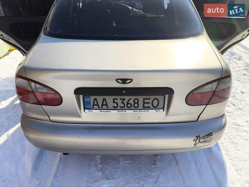 Седан Daewoo Sens 2004 в Киеве
