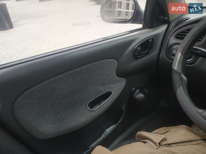 Седан Daewoo Sens 2006 в Львові